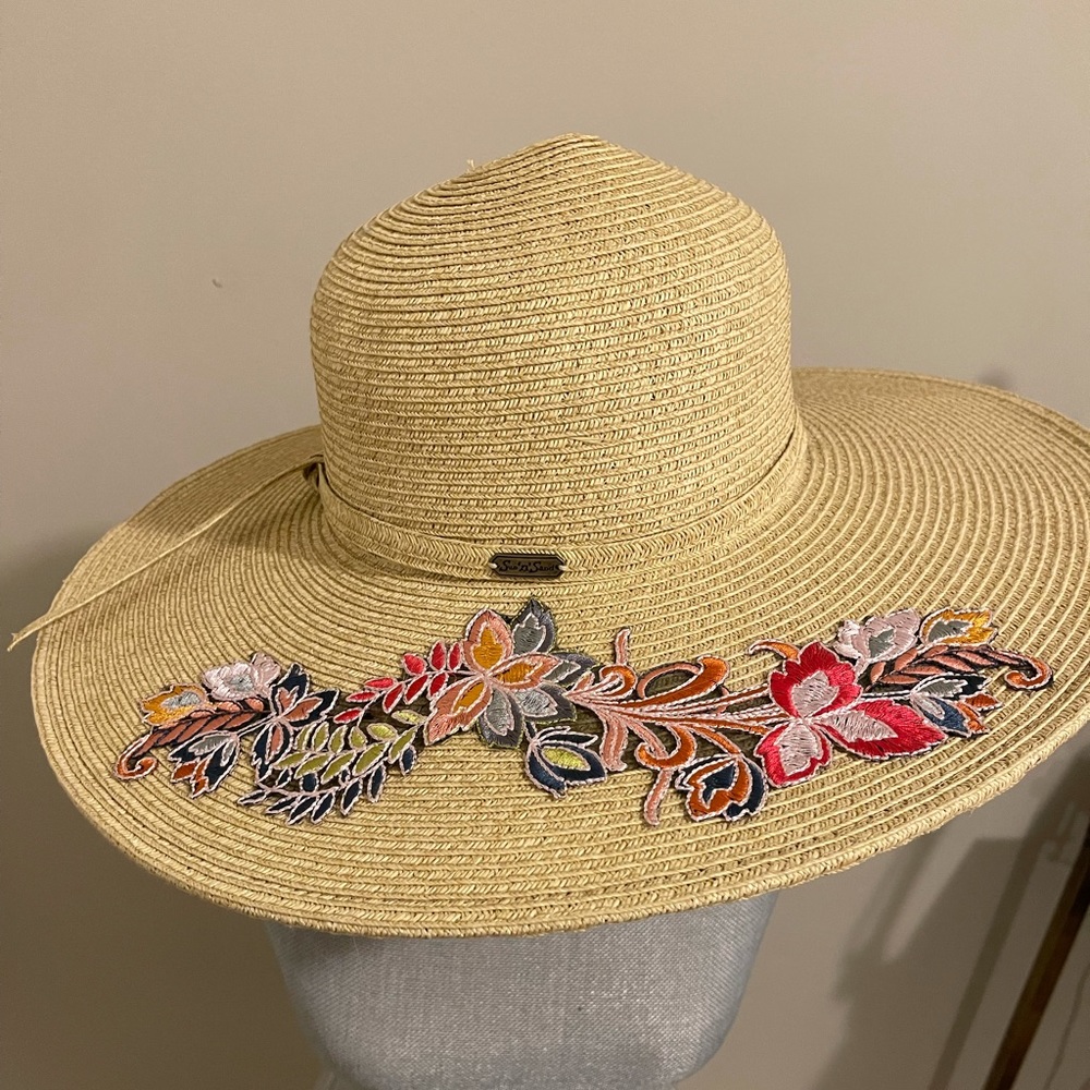 Sun and sand (sun ‘n’ sand) wide brim beach hat